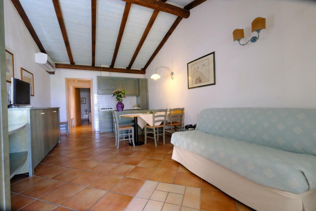 Baia Caddinas Clubresidence Golfo Aranci Exterior photo